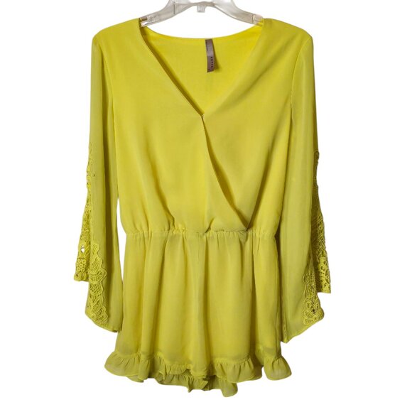 Entro Yellow Romper Size Small Embroidered Sleeves - Picture 1 of 10